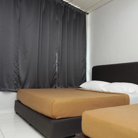 Hotel Sixty Nine 新山 外观 照片